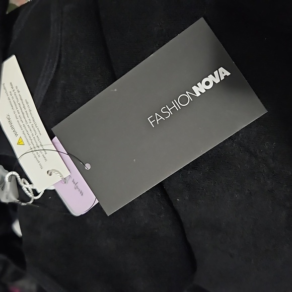 Fashion Nova mini dress - Picture 3 of 3